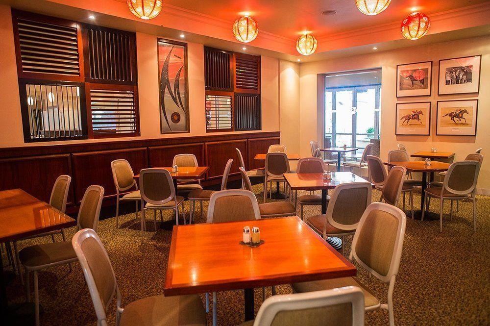 Morphett Arms Hotel Аделаида Экстерьер фото