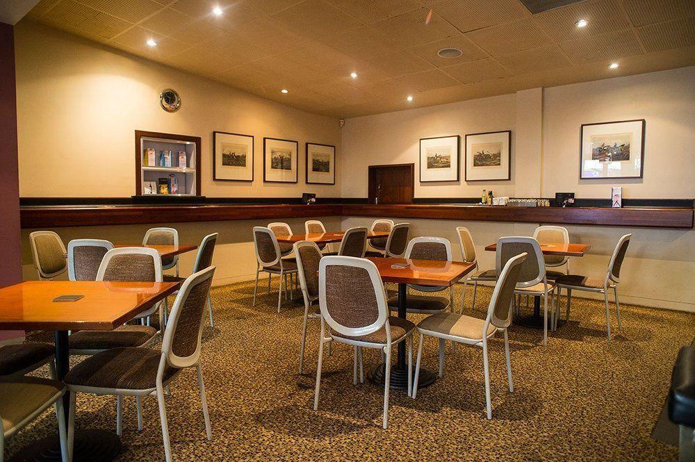 Morphett Arms Hotel Аделаида Экстерьер фото