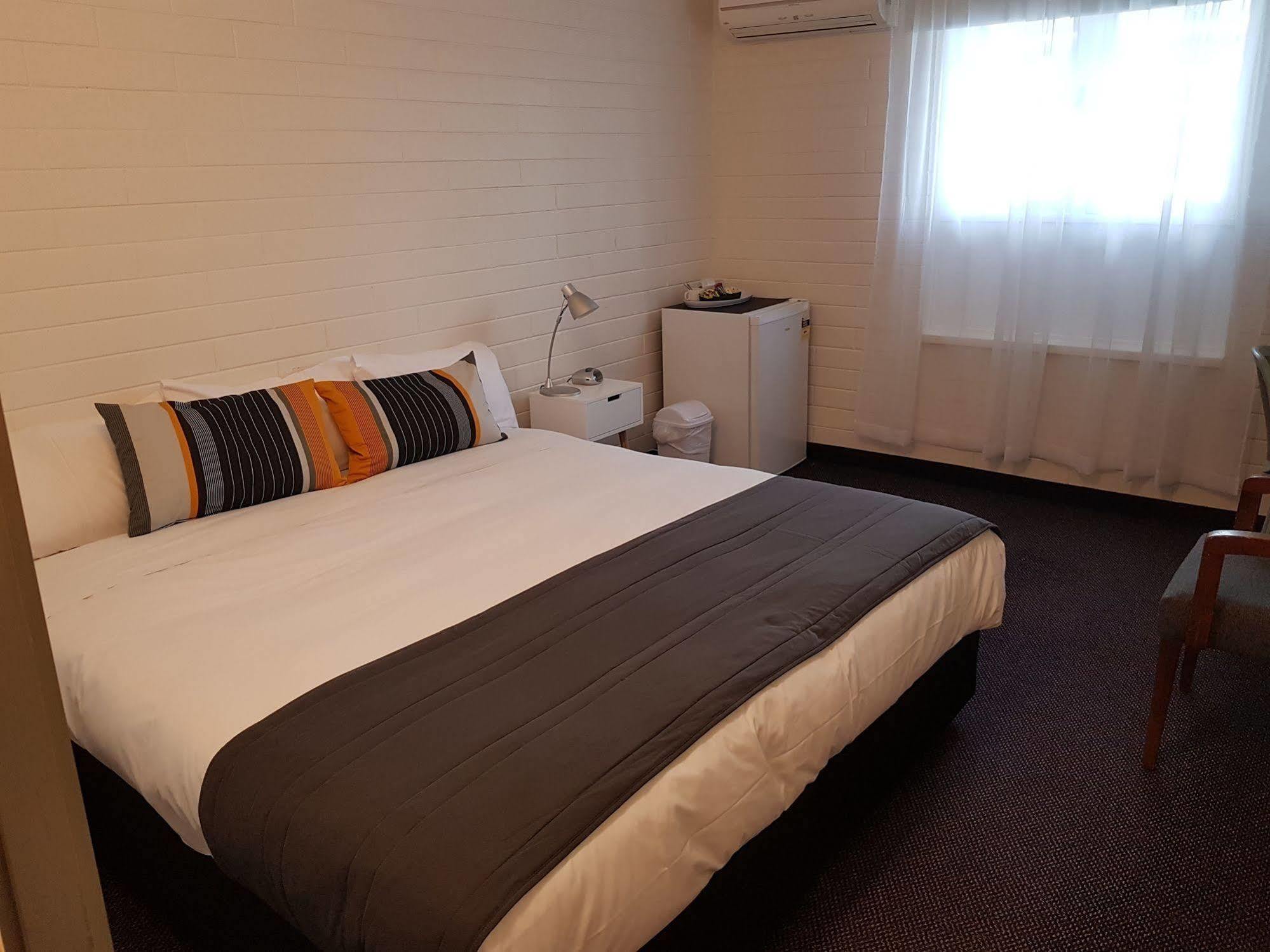 Morphett Arms Hotel Аделаида Экстерьер фото