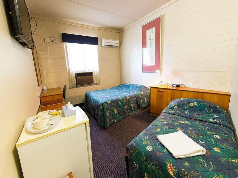 Morphett Arms Hotel Аделаида Экстерьер фото
